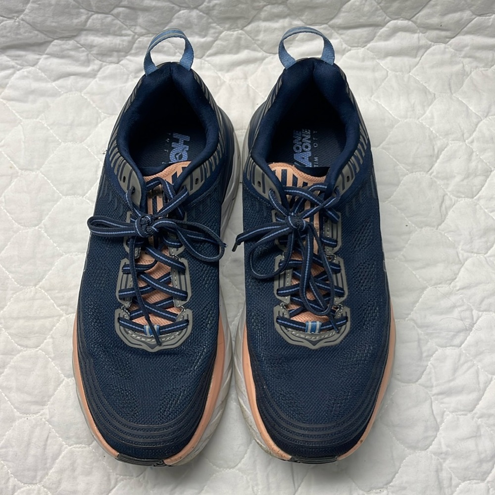 HOKA ONE ONE BONDI 6  wide WOMEN SZ10(D) RUNNING SHOES 1019272